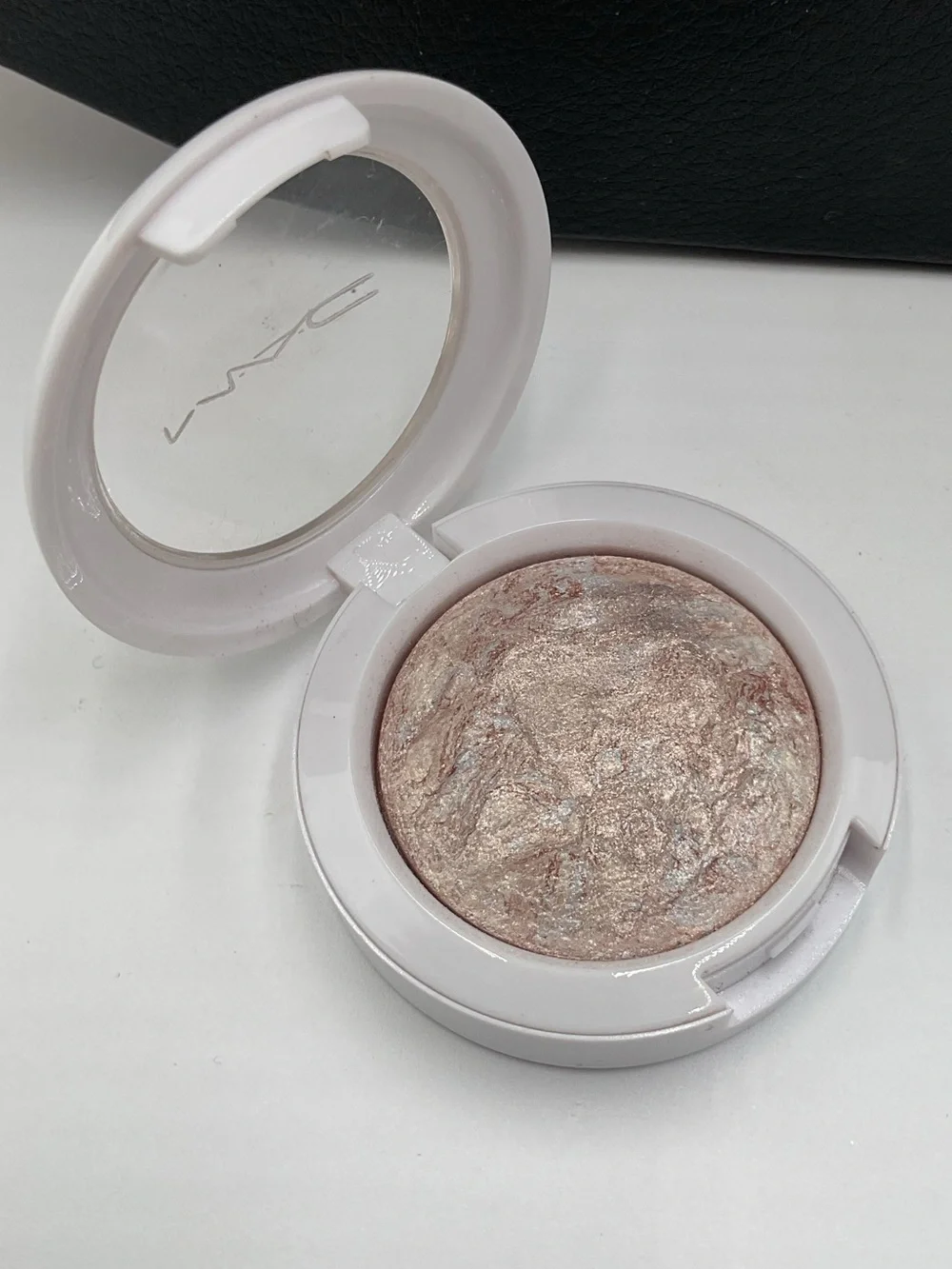 MAC Cosmetics Mineralize Eyeshadow Snow Season - Discontinued & Limited Edition